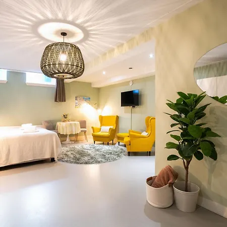 Апартаменты New! Modern Gallery Nassau Canal