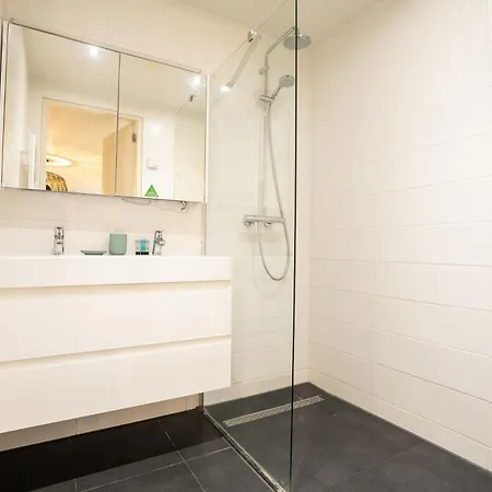 New! Modern Gallery Nassau Canal Daire *