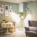 New! Modern Gallery Nassau Canal * אמסטרדם