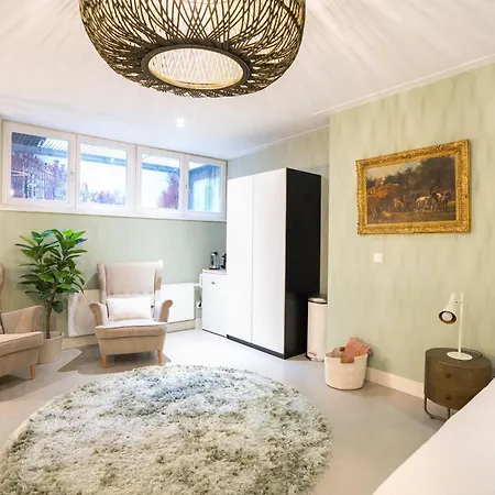 New! Modern Gallery Nassau Canal דירה *